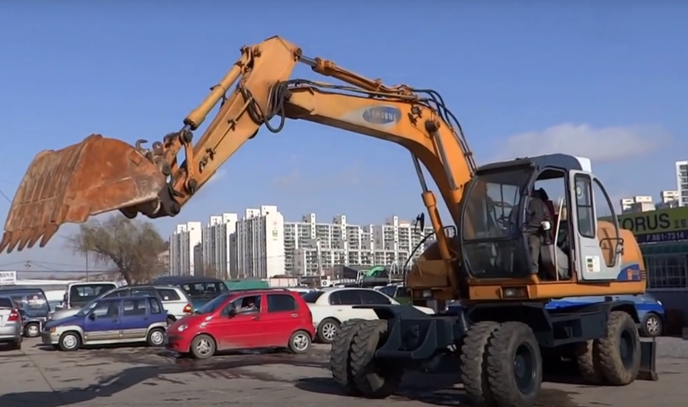 Колесный экскаватор Samsung MX 132